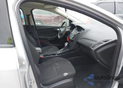 2015 Ford Focus Se z USA, uszkodzony, nr VIN 1FADP3K21FL316243